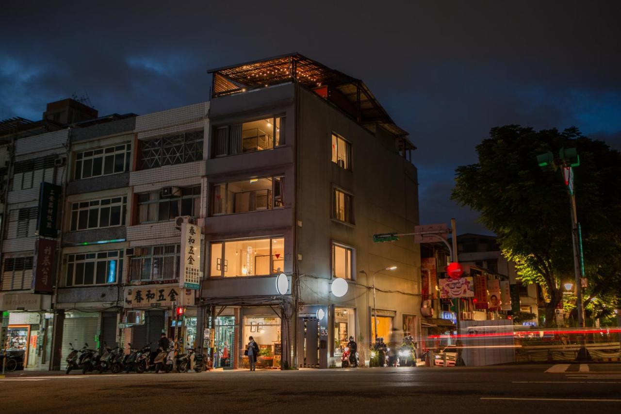 Corner Hostel & Cafe Taipei Esterno foto